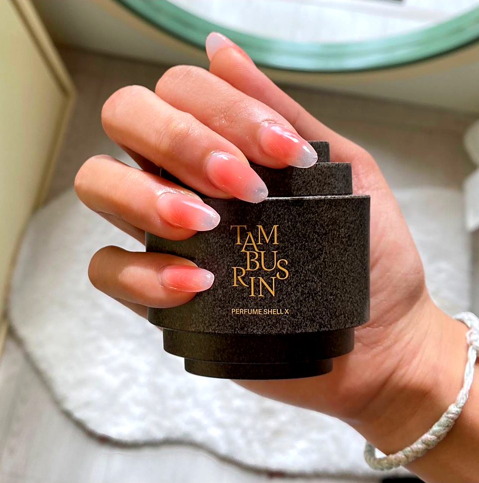 Long almond nails with pink and milky ombré